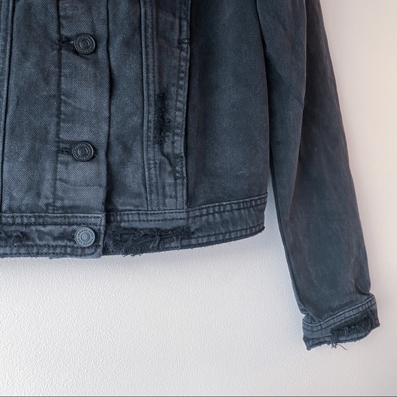 New- Rumors• Kancan Distressed Denim Jacket - Picture 7 of 10